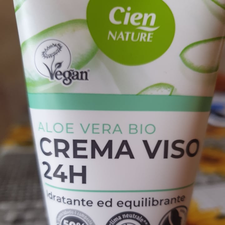 photo of Cien Crema Viso 24H shared by @tina9 on  26 Jan 2023 - review
