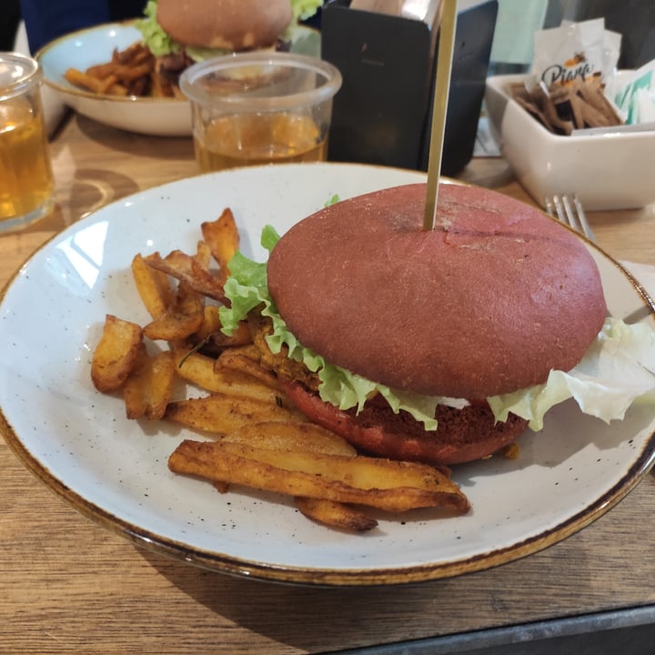 photo of Pappare' Emilia Veggie burger shared by @nociaperte on  03 Jan 2023 - review