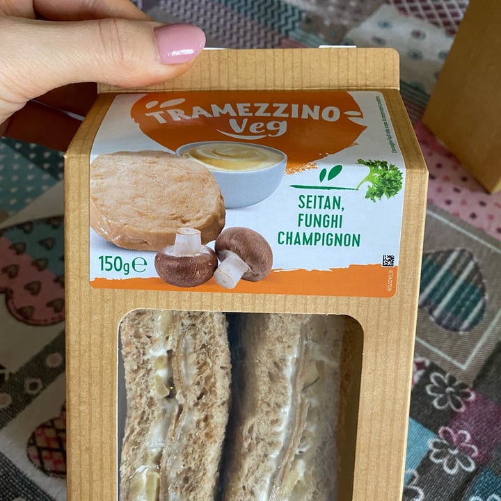 photo of Tramezzino veg Funghi Champignon E Seitan shared by @jennifertrentin on  18 Jun 2023 - review