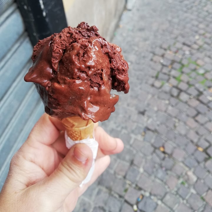 photo of Gelateria Via Lattea, Genova Gelato da passeggio shared by @cristina71 on  13 May 2023 - review