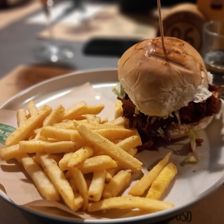 photo of Spirito Agricolo - Birrificio Burger Pulled Pork shared by @serepr on  25 Mar 2023 - review