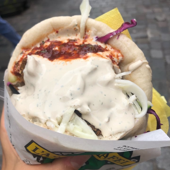 photo of L'As du Fallafel Falafel Pitta shared by @marghecastronuovo on  17 Dec 2022 - review