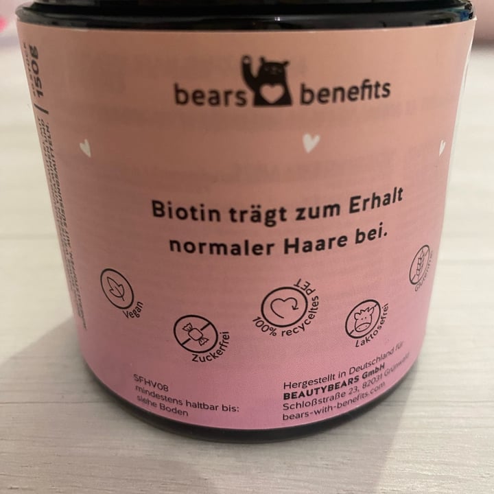 photo of Bears with Benefits Ah-mazing Hair Vitamins Biotin shared by @sailorcecia on  18 Jan 2023 - review