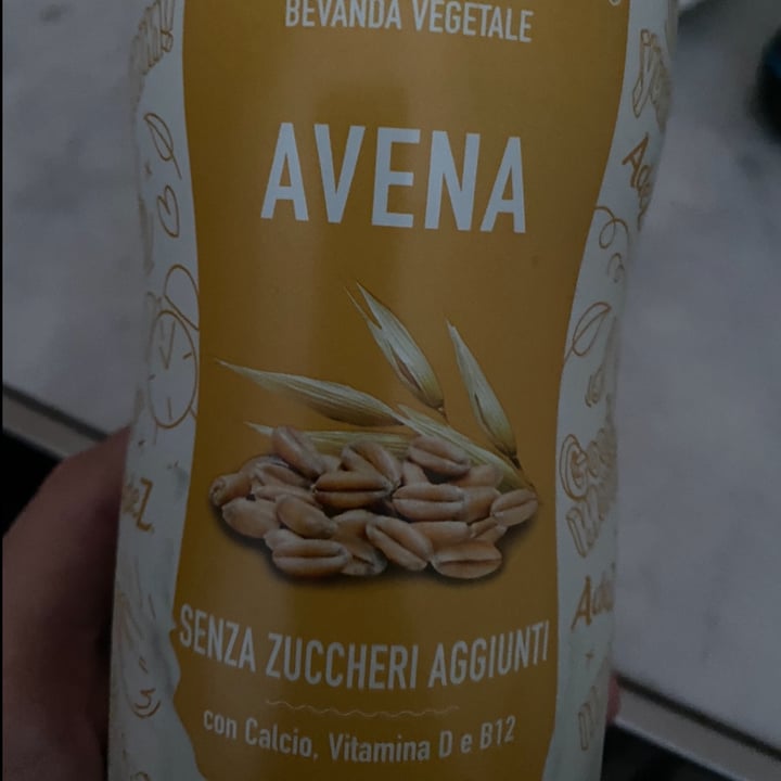 photo of AdeZ Bevanda vegetale avena shared by @lauradeluca on  04 Apr 2023 - review