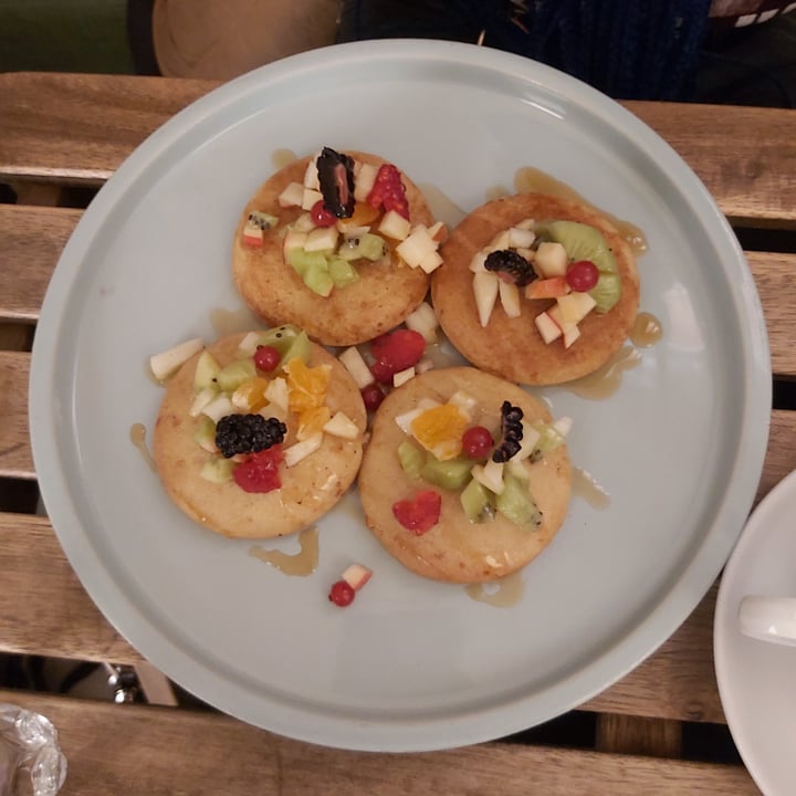 photo of Uno Caffé Olistico Pancakes Vegani Con Frutta shared by @ragodea on  30 Jan 2023 - review