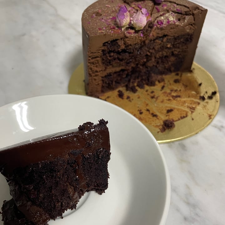 photo of Roa The Midnight Cake (Pick-up Only) The Midnight Cake shared by @kelliii on  07 Apr 2023 - review