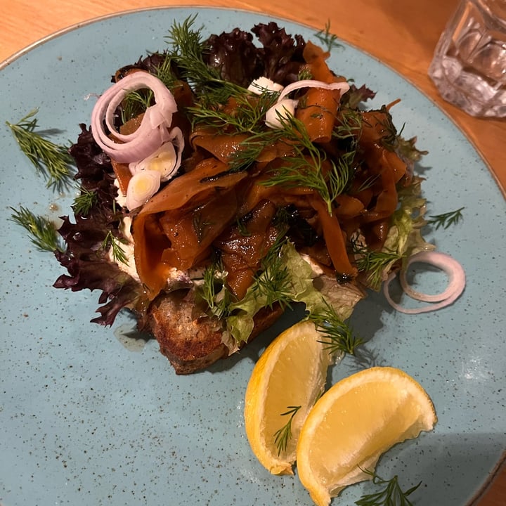 photo of Holy Cow carrot lox shared by @rhiannondiamxnd on  13 Feb 2023 - review