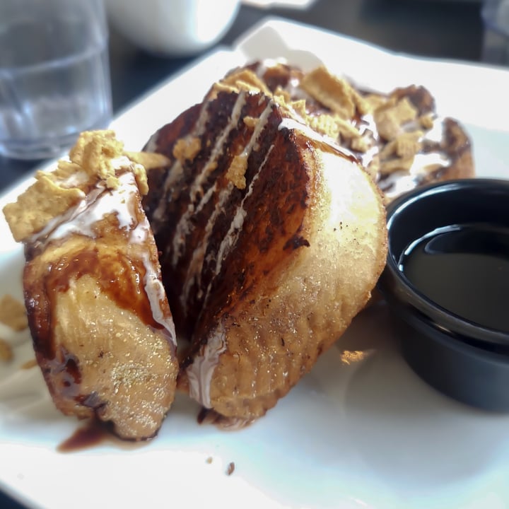photo of 4th & State S'mores French toast shared by @baldandvegan on  07 Aug 2023 - review