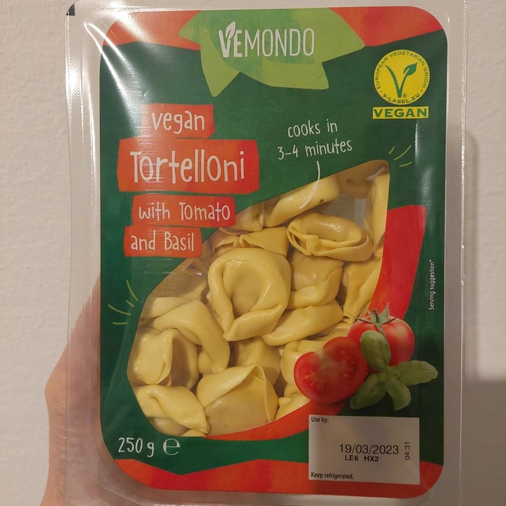 photo of Vemondo Tortelloni con pomodoro e basilico shared by @pru69 on  27 Jan 2023 - review