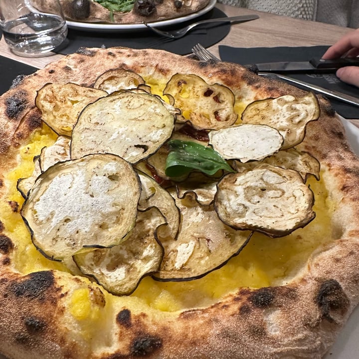 photo of Mastunicola pizza veg shared by @alesanfj on  04 May 2023 - review