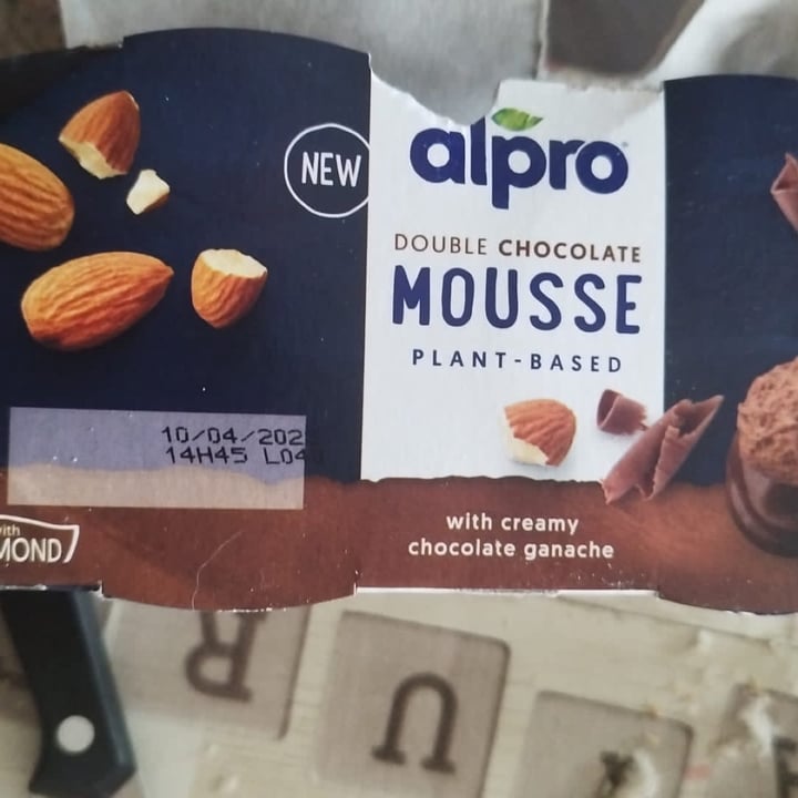 photo of Alpro Alpro mousse de chocolate almendras shared by @miraveg on  09 Mar 2023 - review