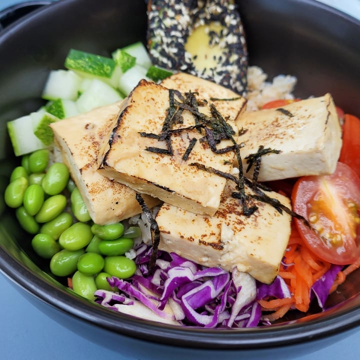 photo of Privé Jewel Changi Airport Happy Belly Buddha Bowl shared by @roxannegoh on  01 Feb 2023 - review