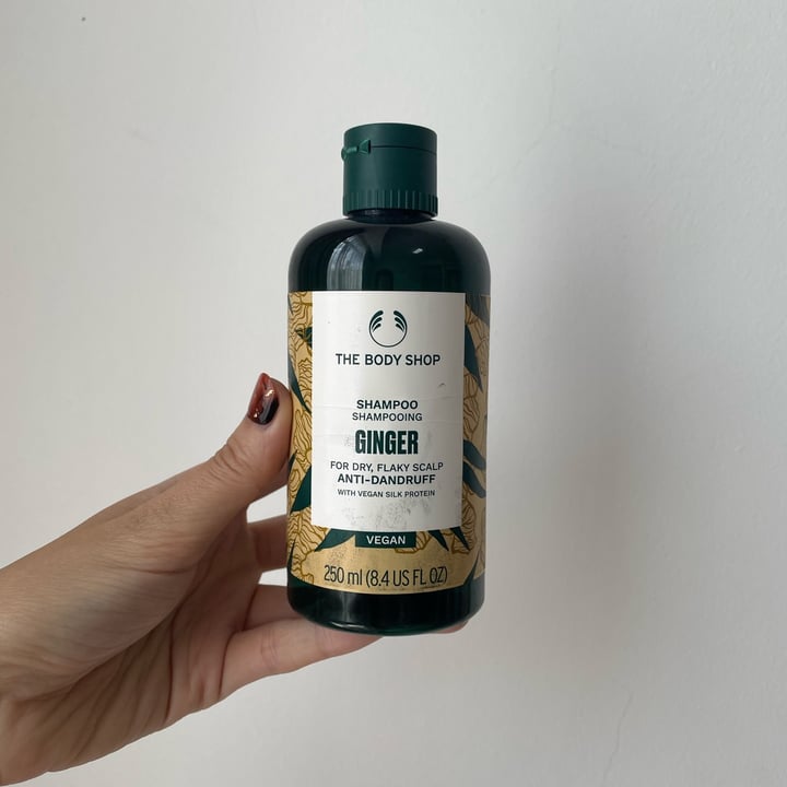 photo of The Body Shop Ginger anti-dandruff shampoo shared by @devinageee on  21 May 2023 - review