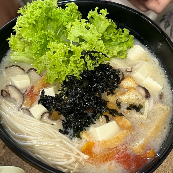 photo of Saute-San Soy Milk Tomato Seaweed Ramen shared by @soy-orbison on  05 Jul 2023 - review