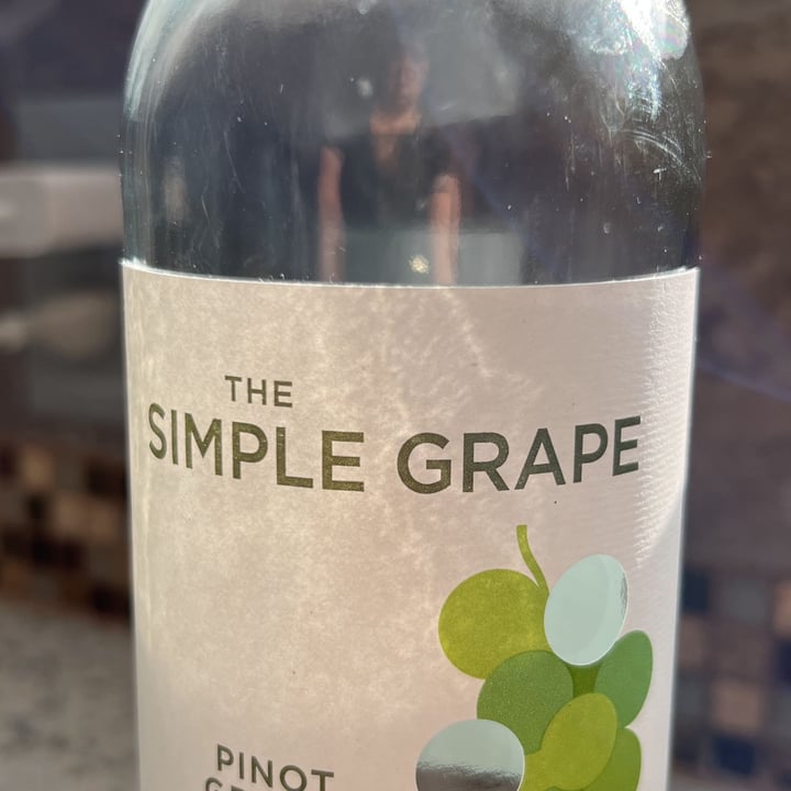 photo of The Simple Grape Pinot Grigio shared by @ferinooshkhosravi on  30 Jan 2023 - review