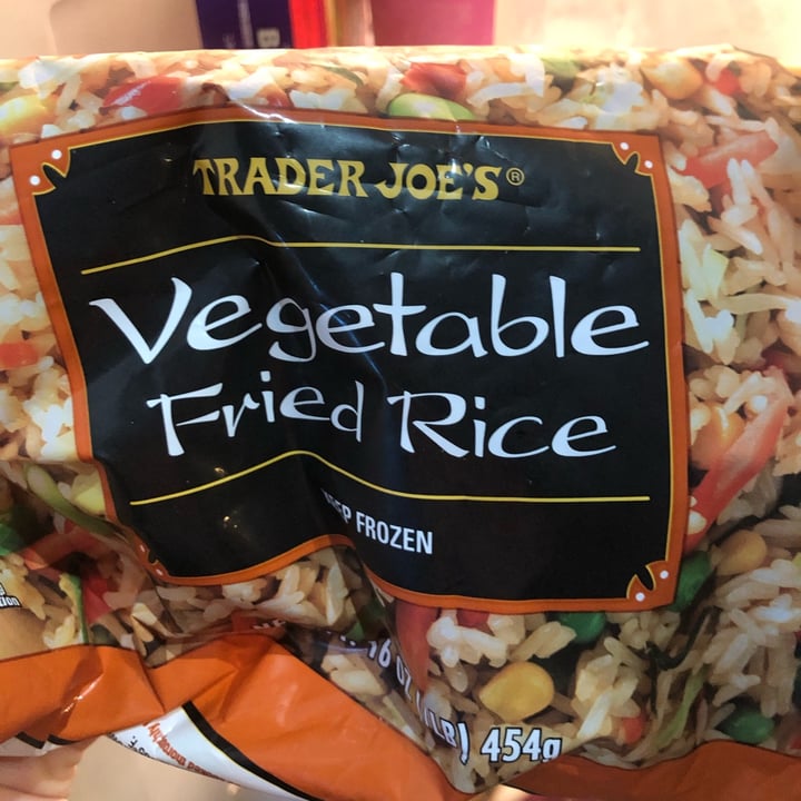 photo of Trader Joe's Vegetable Fried Rice shared by @marinelovespigs on  19 Jan 2023 - review