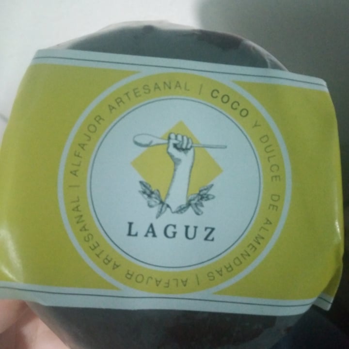 photo of Laguz Alfajor de coco y dulce de almendras shared by @morel92 on  05 Feb 2023 - review