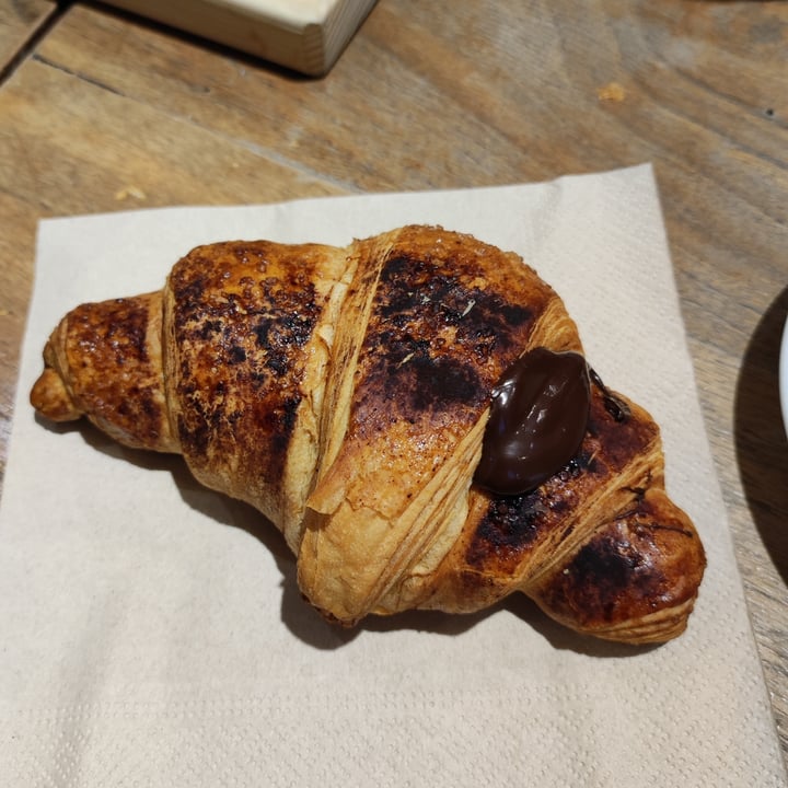 photo of Pappare Croissant con Nocciolata Vegan shared by @lapalissia on  12 Jan 2023 - review