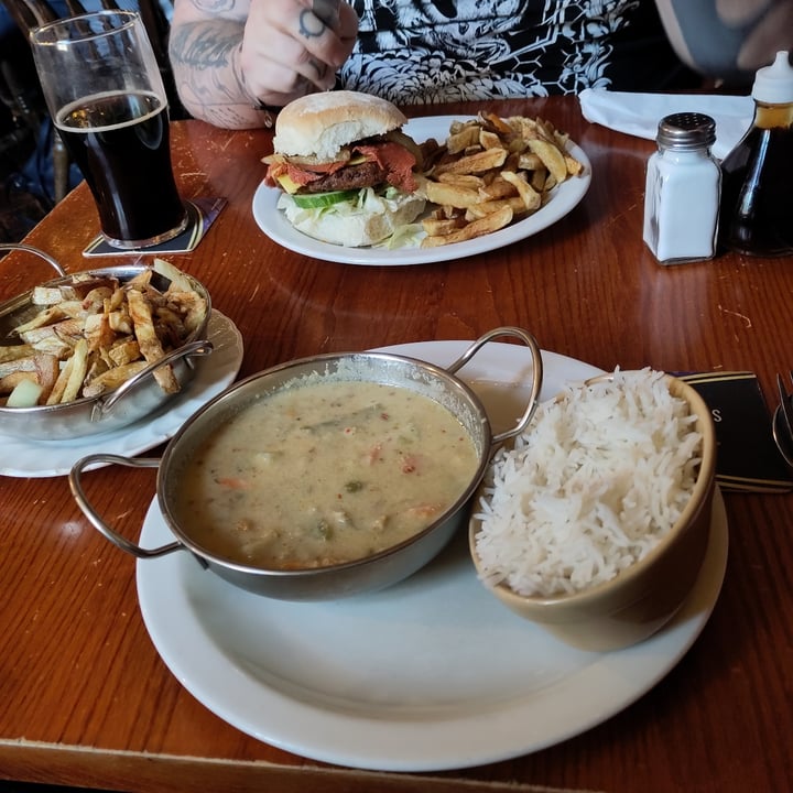 photo of The Globe Thai Green Curry shared by @dashvegan on  16 May 2023 - review
