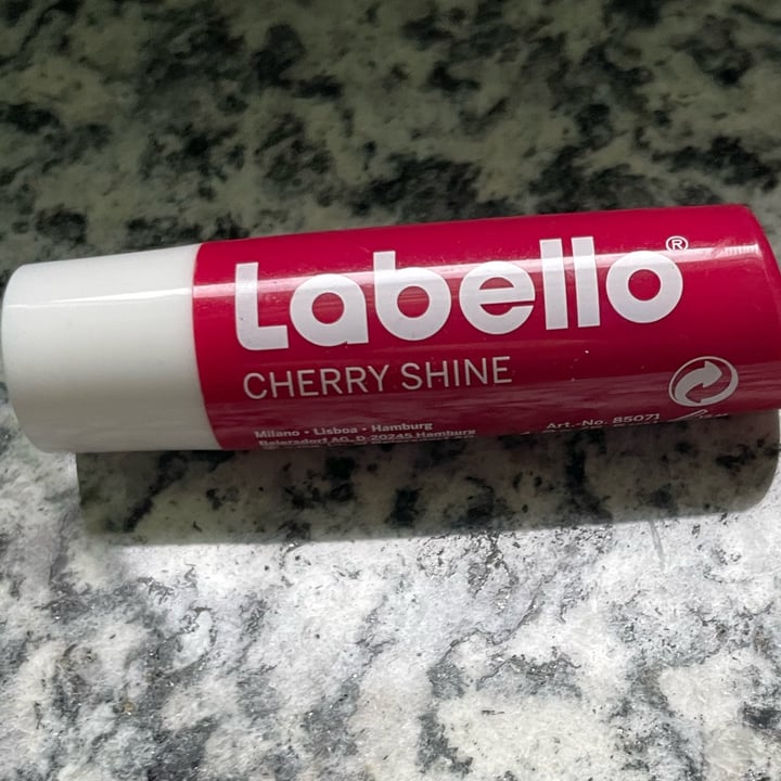 photo of Labello Balsamo labbra cherry shared by @iside01 on  08 Mar 2023 - review