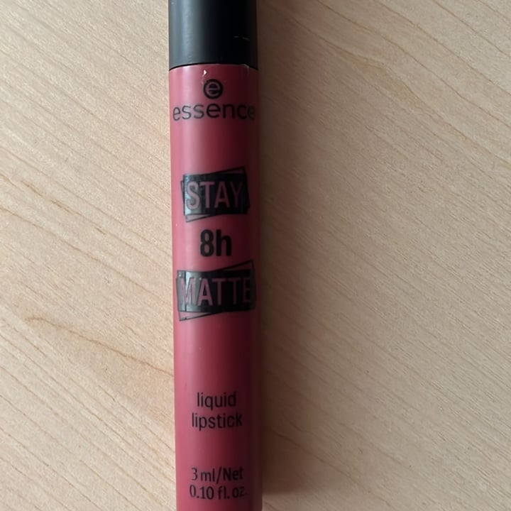 photo of Essence  Liquid lipstick stay 8h matte shared by @giusicc on  14 Apr 2023 - review