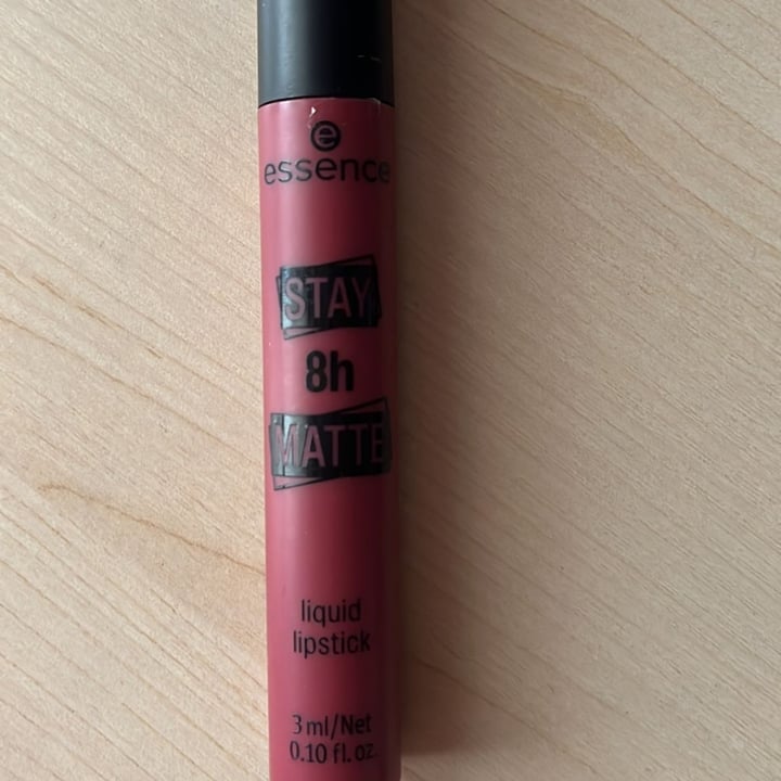 photo of Essence  Liquid Lipstick Stay 8h Matte shared by @giusicc on  14 Apr 2023 - review