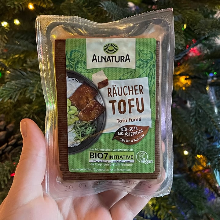 photo of Alnatura Räucher Tofu shared by @anneeinhorn on  27 Dec 2022 - review