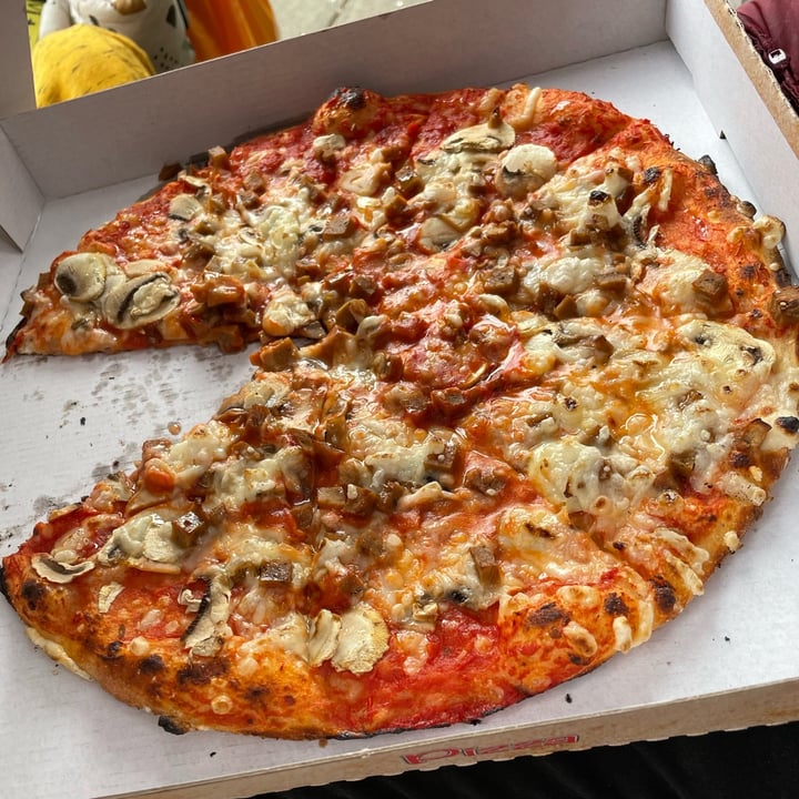 photo of Novapizza Vegetarian Kitchen Funghi e pancetta shared by @klodux on  29 Apr 2023 - review