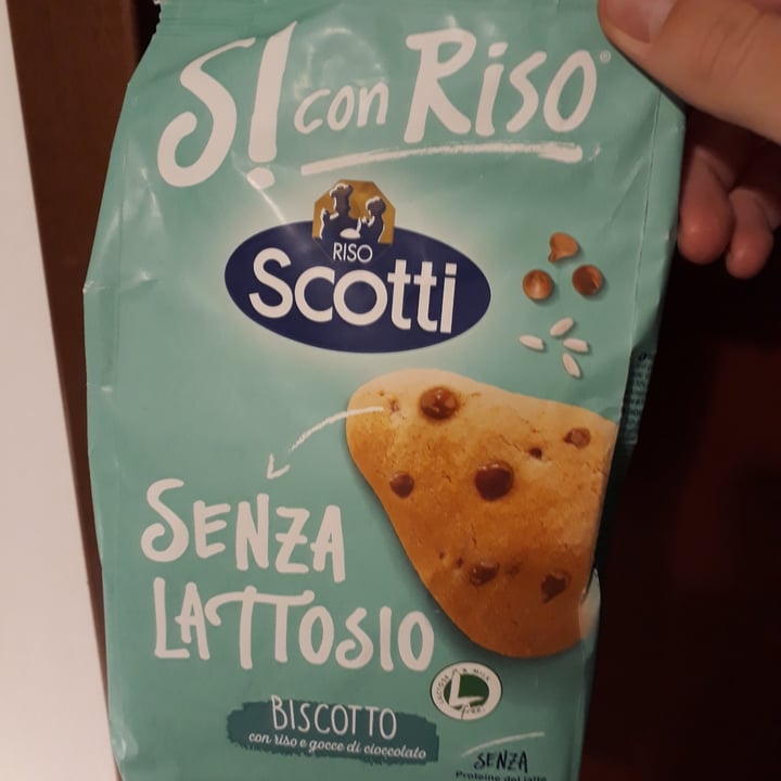 photo of Riso Scotti biscotti con gocce di cioccolato shared by @giovannieugenio on  17 Jan 2023 - review