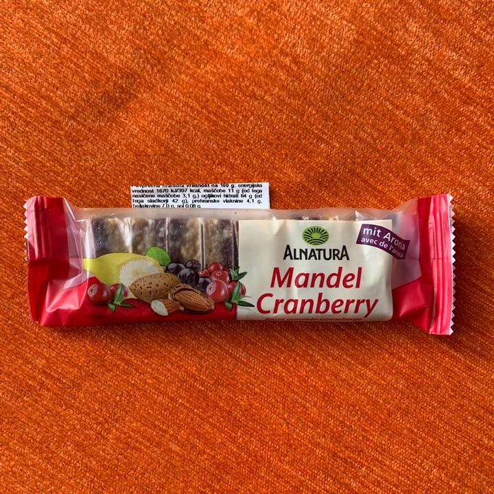 photo of Alnatura Mandel cranberry shared by @slovenianveganfinds on  14 Jul 2023 - review