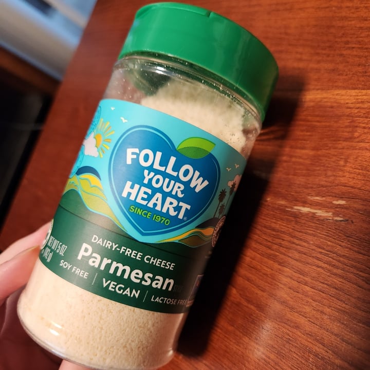 photo of Follow your Heart Dairy free parmesan Grated Cheese shared by @lizzib on  27 Feb 2023 - review