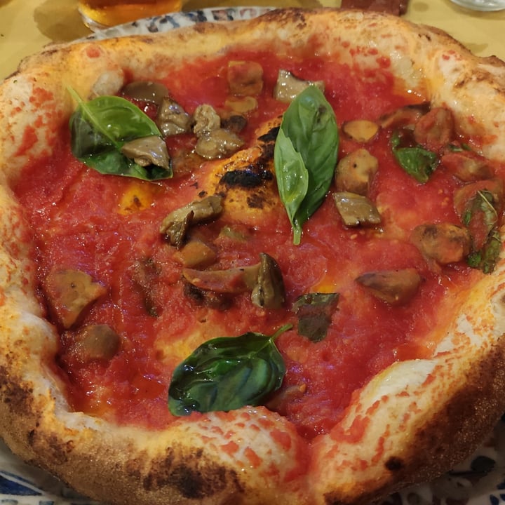 photo of Ventuno - CIBO&CONVIVIO Pizza con porcini shared by @esperanzafumilla on  17 Jun 2023 - review