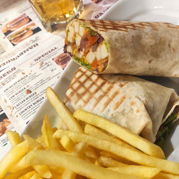 photo of Old Wild West Zero chicken wrap shared by @meba411 on  31 May 2023 - review