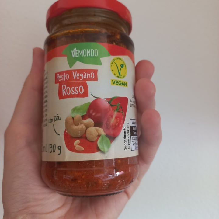 photo of Vemondo pesto vegano rosso shared by @justjesss on  15 Aug 2023 - review