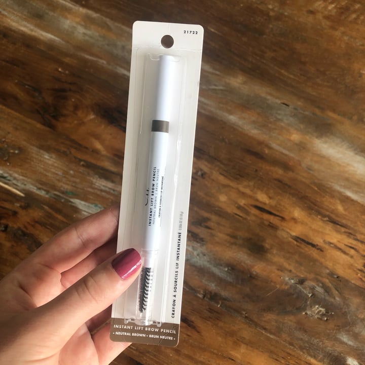 photo of e.l.f. Cosmetics Instant Lift Eyebrow Pencil shared by @marleen269 on  20 Jul 2023 - review