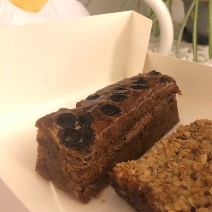 photo of Refillable.shop Banana and Chocolate Traybake shared by @jasminelilac on  02 Mar 2023 - review