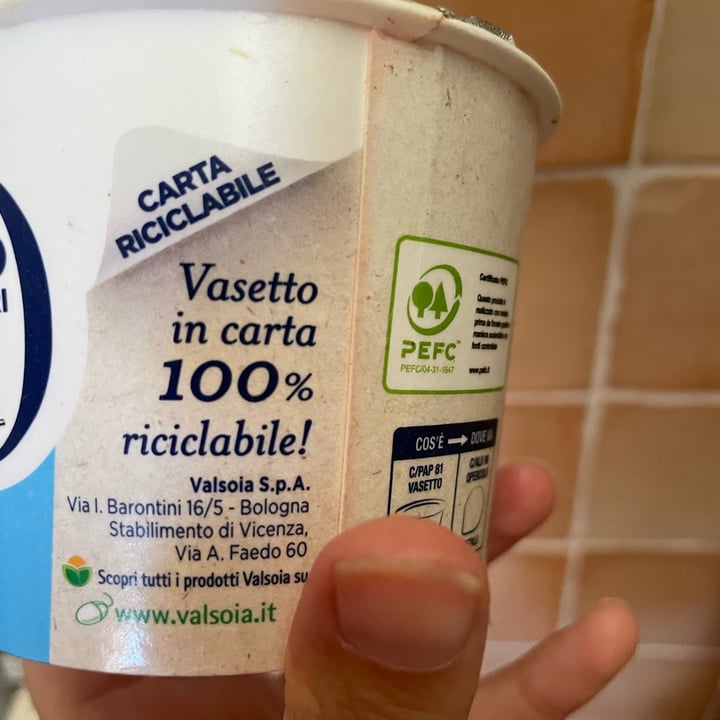 photo of Valsoia Yogurt Bianco Naturale Zero Zuccheri shared by @aleluthien on  08 Aug 2023 - review