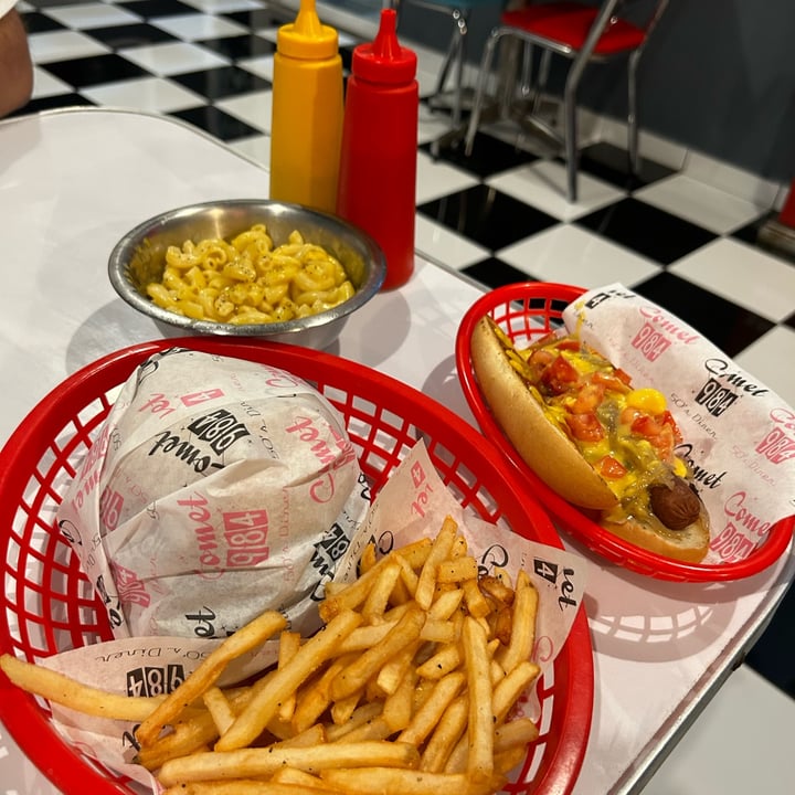 photo of COMET 984 - 50's Diner Hamburguesa Comet shared by @rooockd on  22 Apr 2023 - review