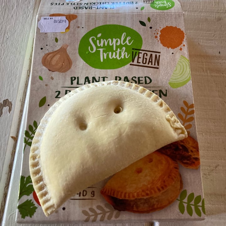 photo of Simple Truth Plant Based 2 Butter Chicken Style Pies shared by @vegannatalie on  30 May 2023 - review