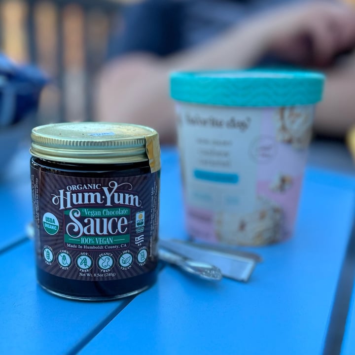 photo of Hum Yum Organic Chocolate Caramel Sauce shared by @katiewink on  04 May 2023 - review