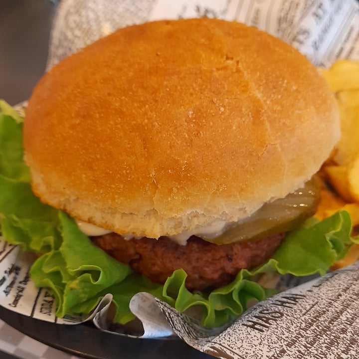photo of Walle's Burger Beyond Waggy shared by @lupogrigio on  11 May 2023 - review