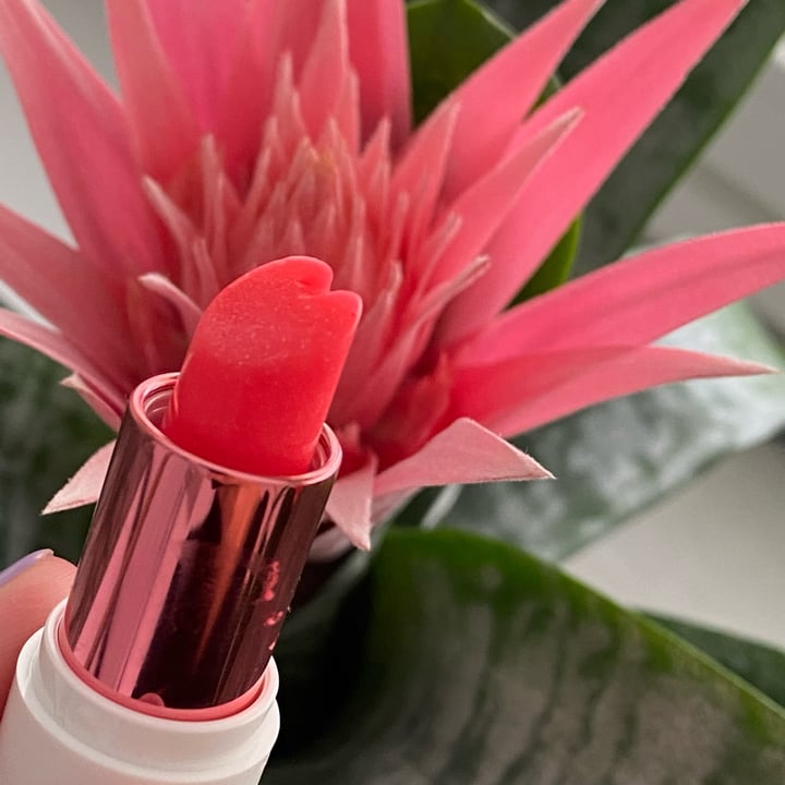 photo of Clio Makeup Coccolove - cuoricino shared by @aleglass on  17 Feb 2023 - review