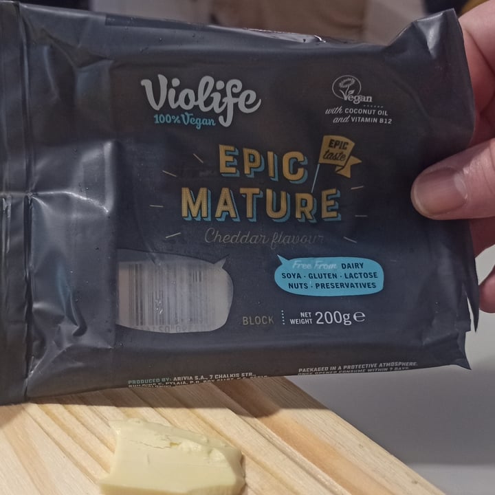 photo of Violife Epic Mature Cheddar flavour shared by @dariogobetti on  28 Dec 2022 - review