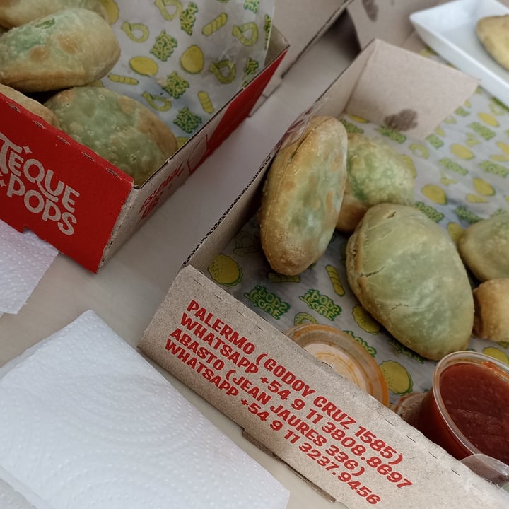 photo of Tequepops Combo Mix Pastelitos Y Tequeños shared by @arrobayani on  22 Jan 2023 - review