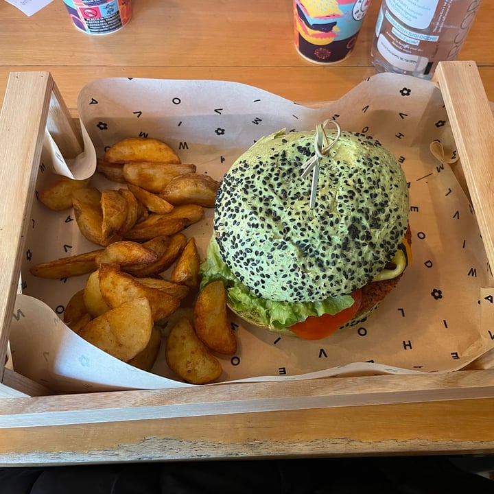photo of Flower Burger jungle bbq burger shared by @veraab on  10 Feb 2023 - review