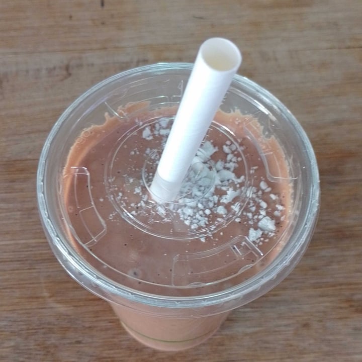 photo of Collide Wholefoods Choccie Peanut Smoothie shared by @veganadam on  29 May 2023 - review