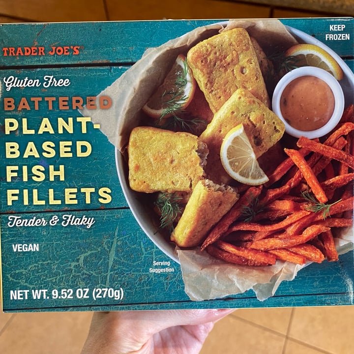 photo of Trader Joe's Battered Plant-Based Fish Fillets shared by @beckyyy on  04 May 2023 - review