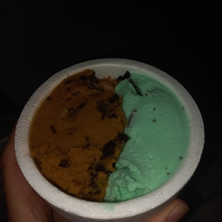 photo of Amazonia helados Saludables Menta Granizada shared by @soffiamun on  22 Dec 2022 - review