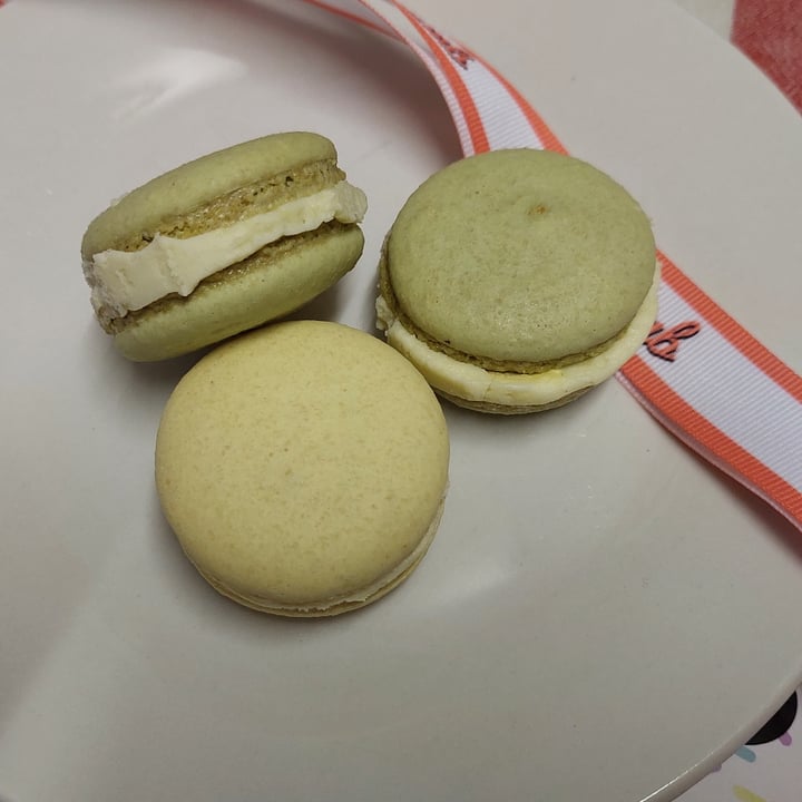 photo of Crumb Cakes Vegan Macarons shared by @lieslsnyman on  13 Apr 2023 - review