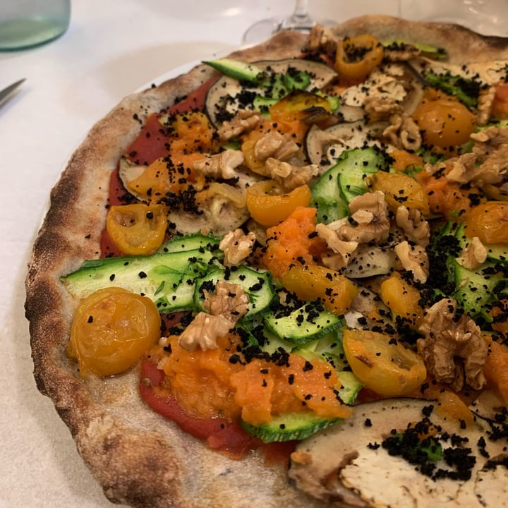 photo of Pizzeria Ristorante Enoteca Le Grazie Pizza vegana shared by @noexos on  26 Mar 2023 - review